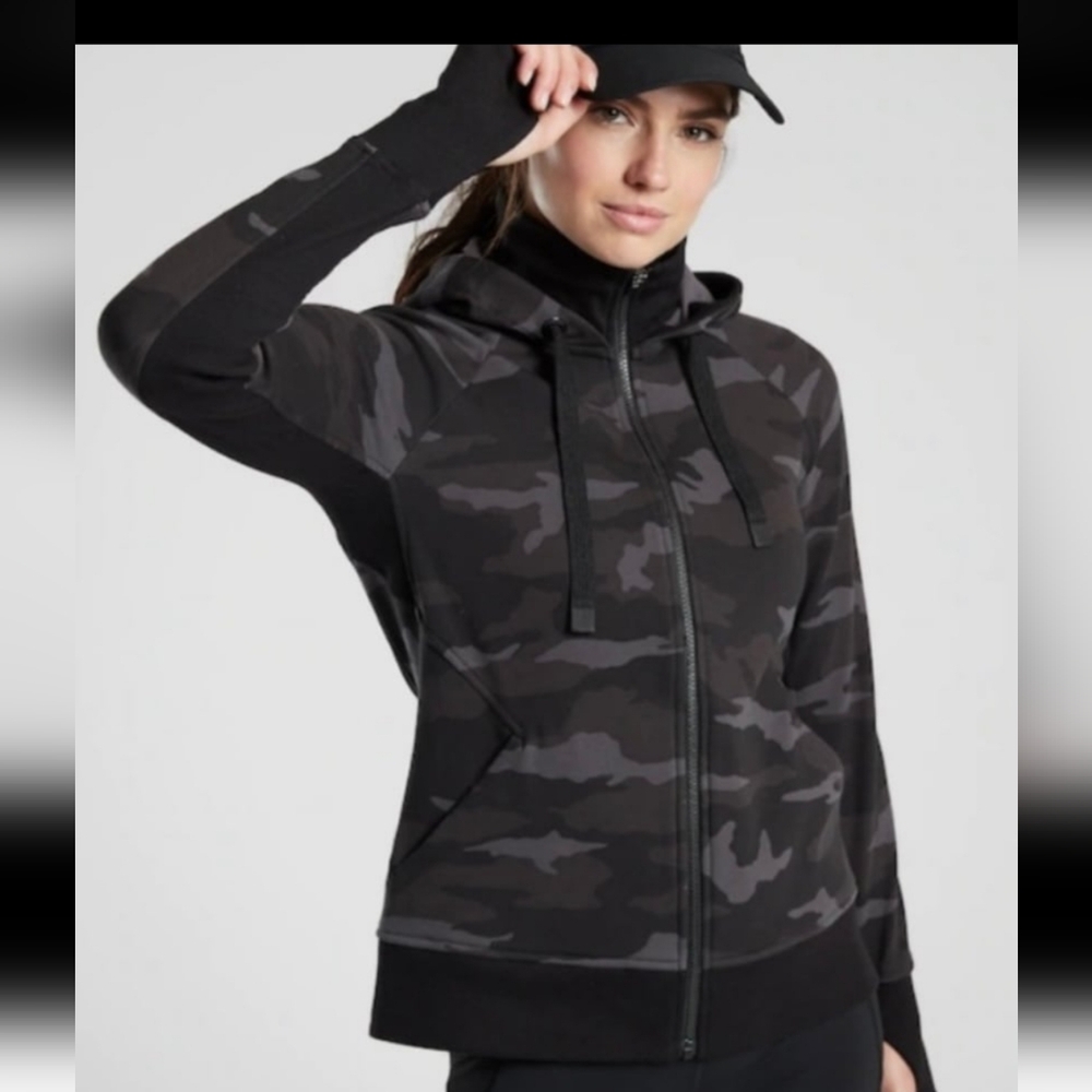 Athleta Trimuph Black/Gray Camouflage Hoodie,LG